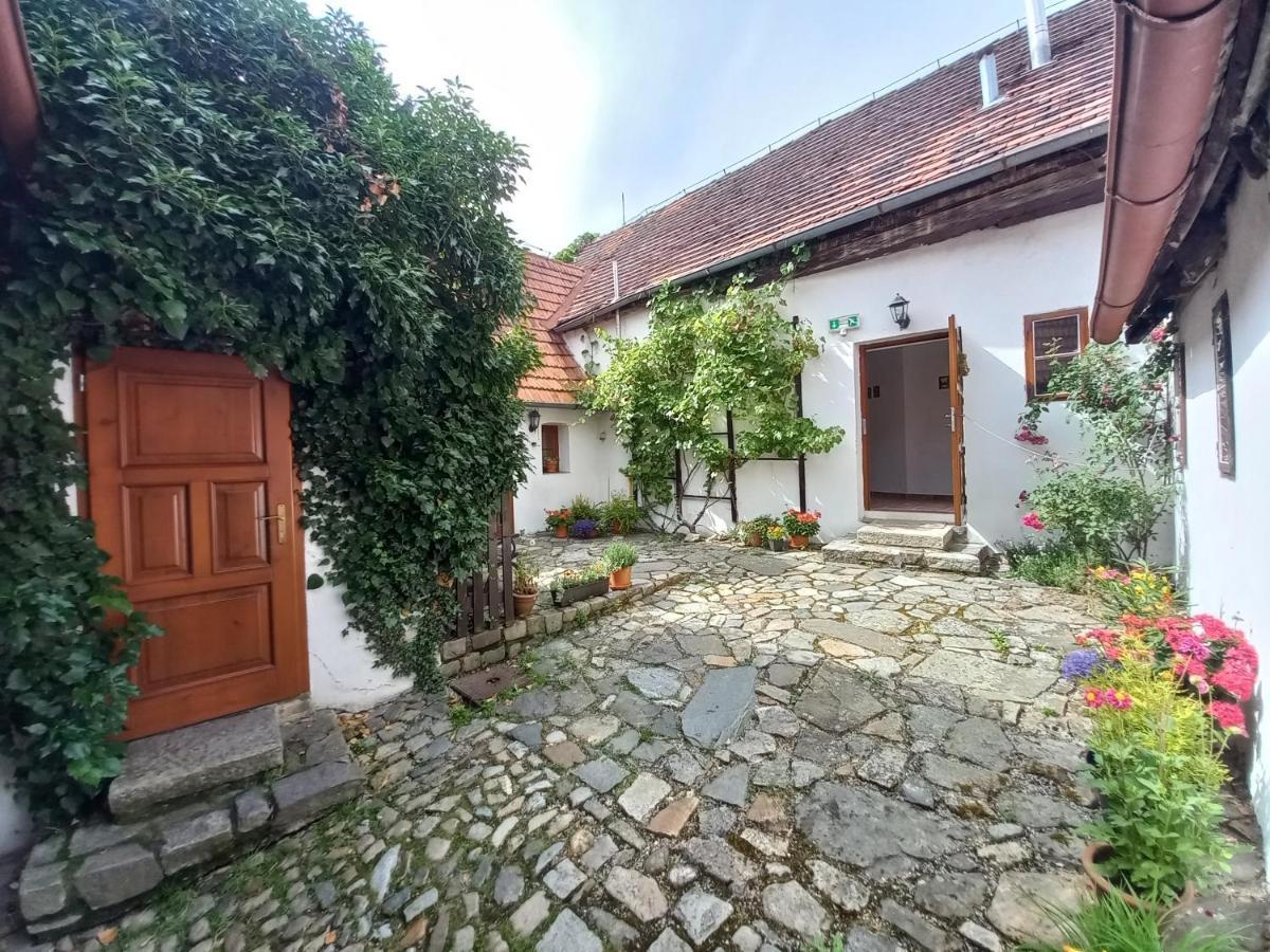 Penzion Merlin Cesky Krumlov Bagian luar foto