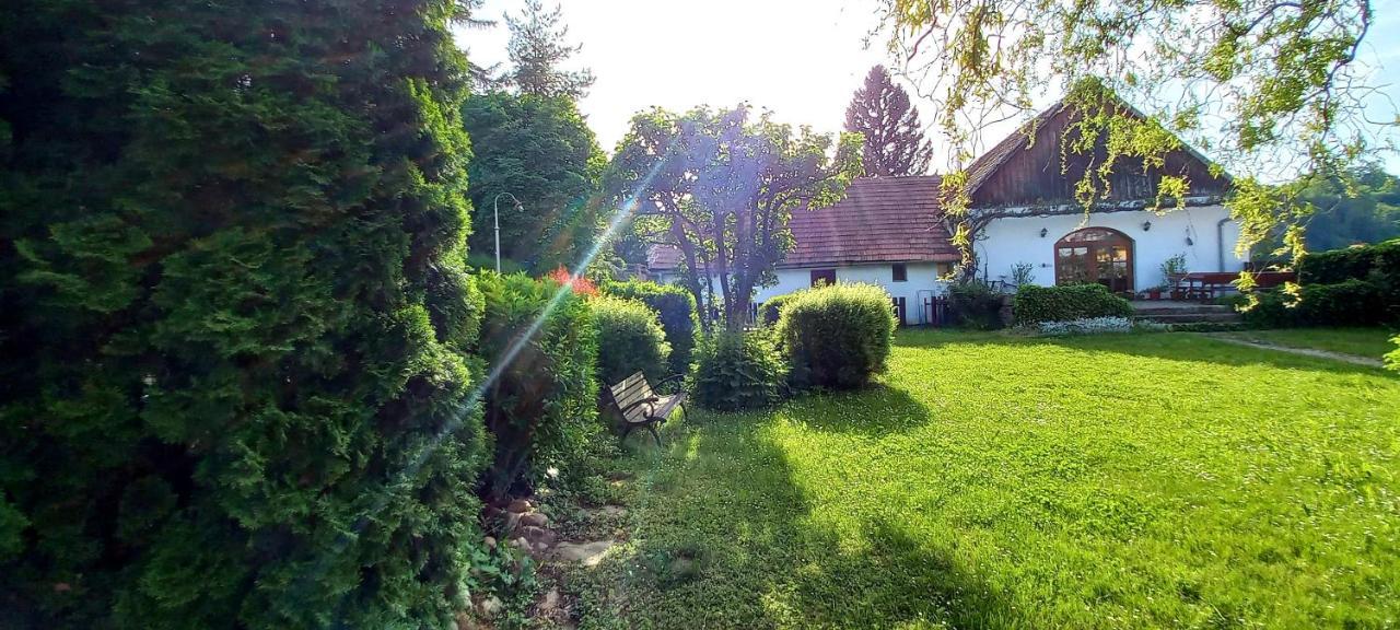 Penzion Merlin Cesky Krumlov Bagian luar foto