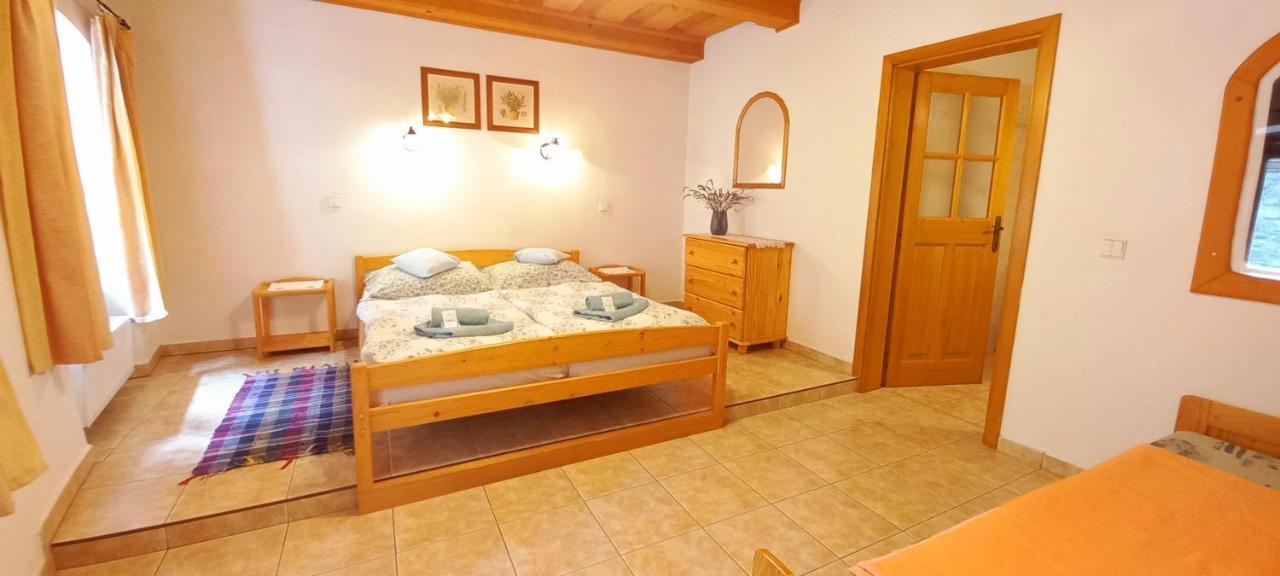 Penzion Merlin Cesky Krumlov Bagian luar foto